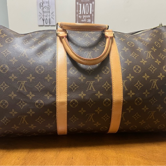 Loui Vuitton Travel Bag - Picture 10 of 11